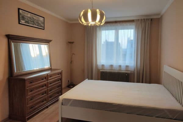 Prenájom bytu 2-izbový 50 m², Čerchovská, Praha Prenájom bytu 2-izbový 50 m², Čerchovská, Praha