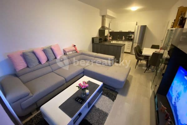 Prenájom bytu 2-izbový 53 m², Honzíkova, Praha Prenájom bytu 2-izbový 53 m², Honzíkova, Praha