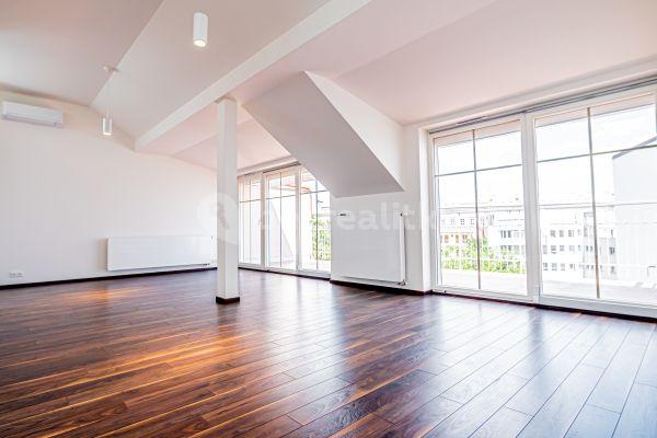 Prenájom bytu 5-izbový 184 m², Lípová, Praha, Praha