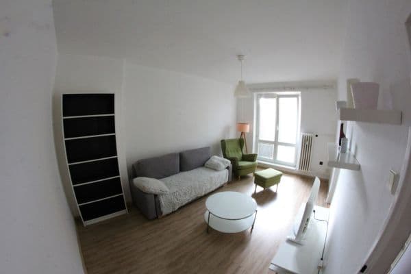 Prenájom bytu 2-izbový 55 m², Benešovo náměstí, Pardubice, Pardubický kraj Prenájom bytu 2-izbový 55 m², Benešovo náměstí, Pardubice, Pardubický kraj
