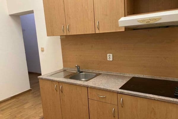 Prenájom bytu 3-izbový 88 m², Podnásepní, Brno Prenájom bytu 3-izbový 88 m², Podnásepní, Brno