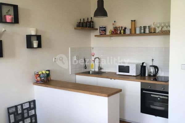 Prenájom bytu 2-izbový 45 m², Holandská, Praha Prenájom bytu 2-izbový 45 m², Holandská, Praha