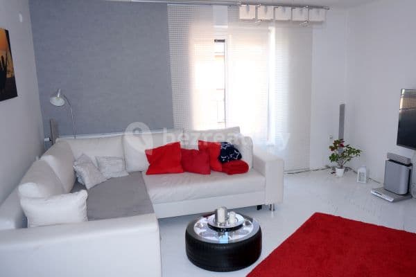 Prenájom bytu 2-izbový 57 m², Kněžskodvorská, České Budějovice, Jihočeský kraj Prenájom bytu 2-izbový 57 m², Kněžskodvorská, České Budějovice, Jihočeský kraj