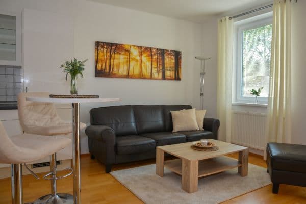 Prenájom bytu 2-izbový 55 m², Kovanecká, Praha Prenájom bytu 2-izbový 55 m², Kovanecká, Praha