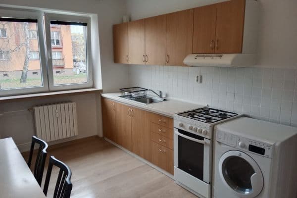 Prenájom bytu 2-izbový 55 m², Stavbařů, Ostrava Prenájom bytu 2-izbový 55 m², Stavbařů, Ostrava