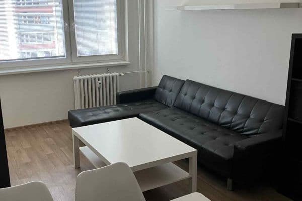 Prenájom bytu 2-izbový 46 m², Sezemínská, Praha Prenájom bytu 2-izbový 46 m², Sezemínská, Praha