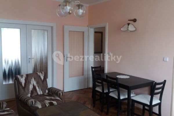 Prenájom bytu 2-izbový 57 m², 1. Máje, Habartov Prenájom bytu 2-izbový 57 m², 1. Máje, Habartov