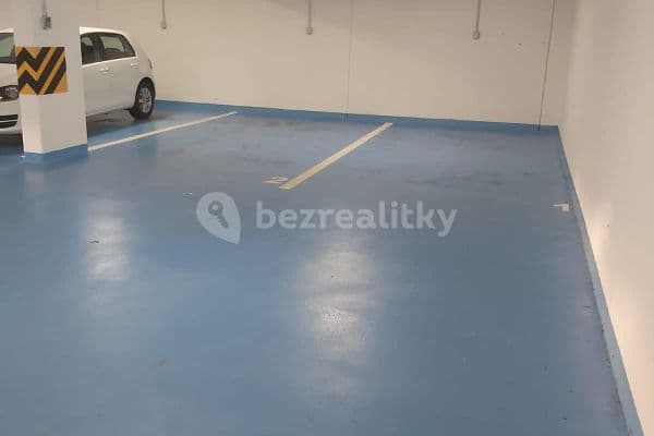 Prenájom garáže 18 m², Na Maninách, Praha Prenájom garáže 18 m², Na Maninách, Praha