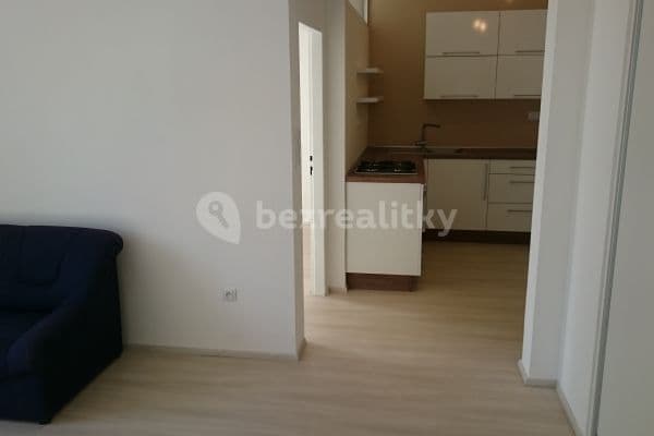 Prenájom bytu 2-izbový 49 m², Železničního pluku, Pardubice Prenájom bytu 2-izbový 49 m², Železničního pluku, Pardubice
