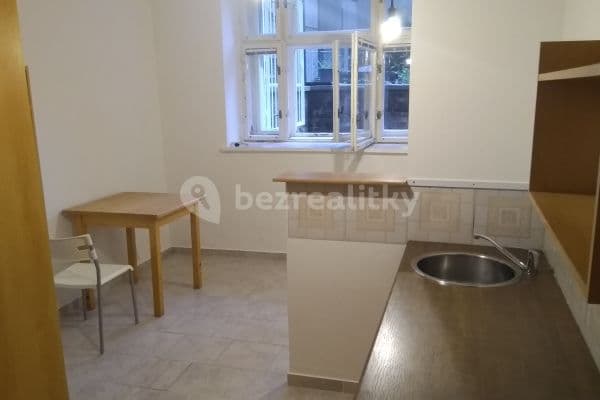 Prenájom bytu 1-izbový 25 m², Petrohradská, Praha Prenájom bytu 1-izbový 25 m², Petrohradská, Praha