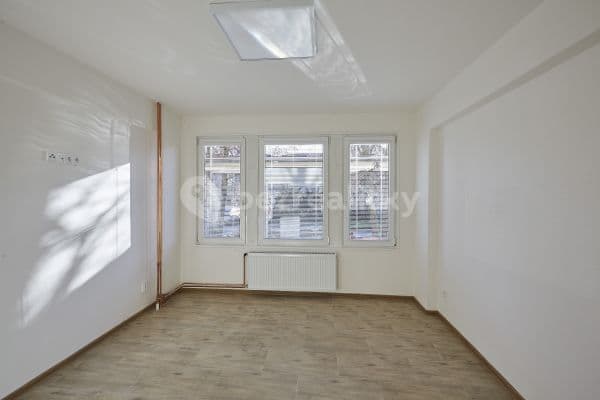 Prenájom bytu Garsoniéra 18 m², Klánova, Praha Prenájom bytu Garsoniéra 18 m², Klánova, Praha