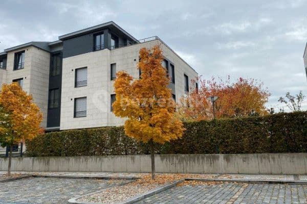 Prenájom bytu 3-izbový 77 m², Na Petynce, Praha Prenájom bytu 3-izbový 77 m², Na Petynce, Praha