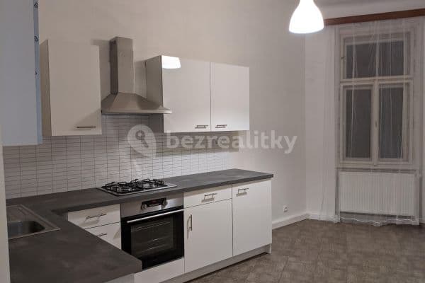 Prenájom bytu 4-izbový 115 m², Nuselská, Praha Prenájom bytu 4-izbový 115 m², Nuselská, Praha