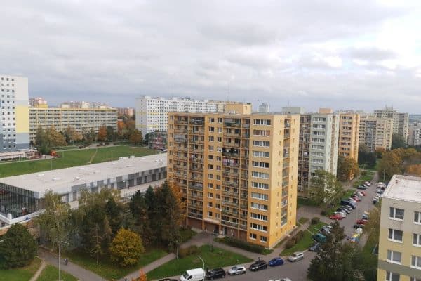 Prenájom bytu 2-izbový 46 m², Ke Kateřinkám, Praha Prenájom bytu 2-izbový 46 m², Ke Kateřinkám, Praha