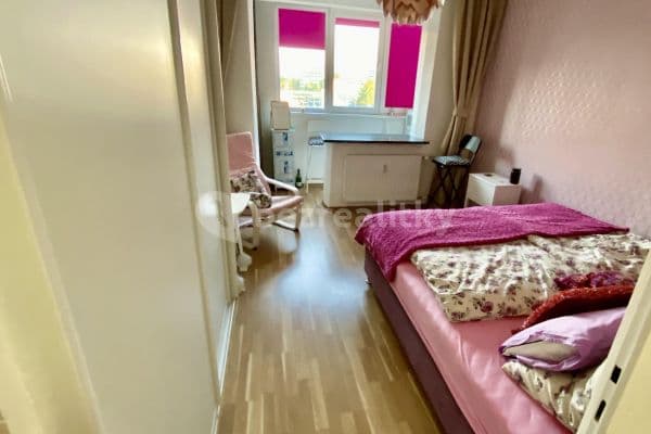 Prenájom bytu Garsoniéra 23 m², Vilová, Bratislava Prenájom bytu Garsoniéra 23 m², Vilová, Bratislava