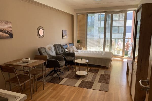 Prenájom bytu 1-izbový 32 m², Kavaleristů, Olomouc, Olomoucký kraj Prenájom bytu 1-izbový 32 m², Kavaleristů, Olomouc, Olomoucký kraj