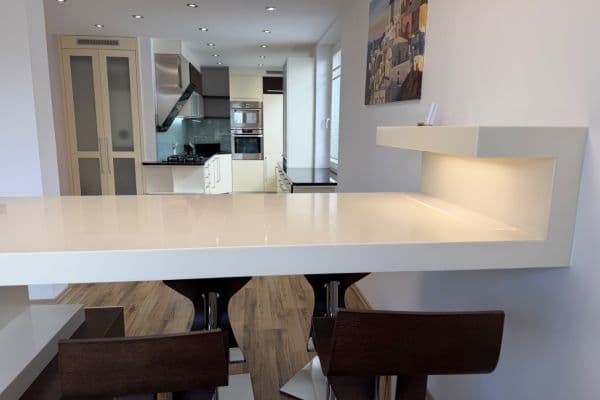 Prenájom bytu 4-izbový 92 m², Hřebíkova, Praha Prenájom bytu 4-izbový 92 m², Hřebíkova, Praha