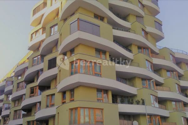 Prenájom bytu 1-izbový 42 m², Kurta Konráda, Praha Prenájom bytu 1-izbový 42 m², Kurta Konráda, Praha