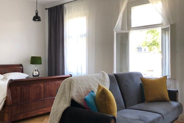 Prenájom bytu 1-izbový 46 m², Sadová, Karlovy Vary, Karlovarský kraj Prenájom bytu 1-izbový 46 m², Sadová, Karlovy Vary, Karlovarský kraj