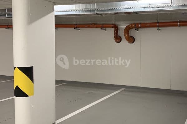 Prenájom garáže 16 m², U Průhonu, Praha, Praha