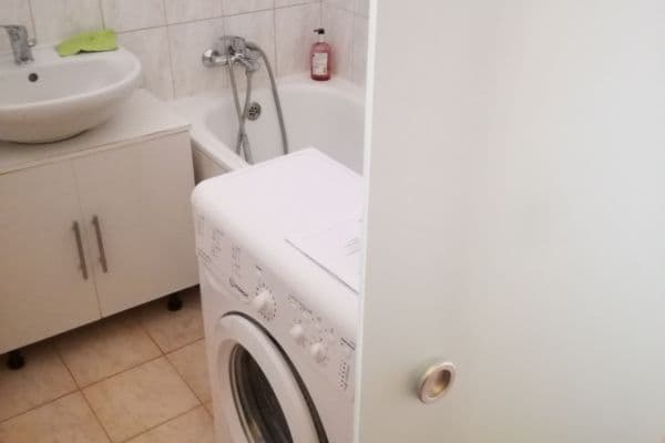 Prenájom bytu 1-izbový 25 m², Cihlářská, Brno Prenájom bytu 1-izbový 25 m², Cihlářská, Brno