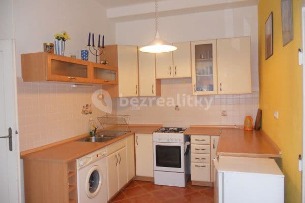 Prenájom bytu 1-izbový 46 m², Hollarovo náměstí, Hlavní město Praha Prenájom bytu 1-izbový 46 m², Hollarovo náměstí, Hlavní město Praha