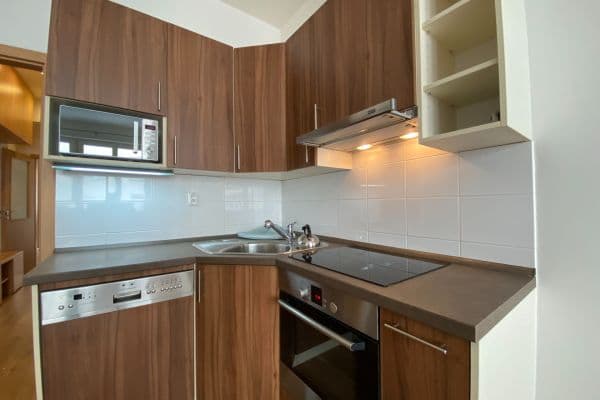 Predaj bytu 1-izbový 46 m², Křižíkova, Praha Predaj bytu 1-izbový 46 m², Křižíkova, Praha