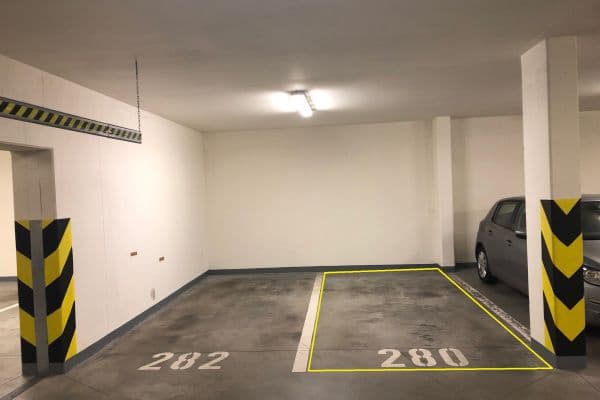 Prenájom garáže 18 m², Muškova, Praha Prenájom garáže 18 m², Muškova, Praha