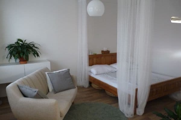 Prenájom bytu 1-izbový 29 m², Mostecká, Kladno Prenájom bytu 1-izbový 29 m², Mostecká, Kladno