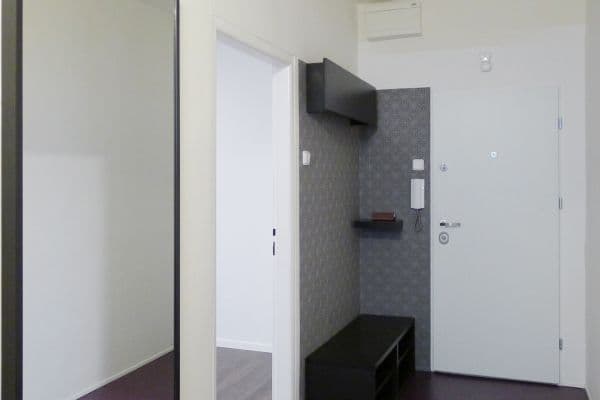 Prenájom bytu 2-izbový 67 m², Krčská, Praha Prenájom bytu 2-izbový 67 m², Krčská, Praha