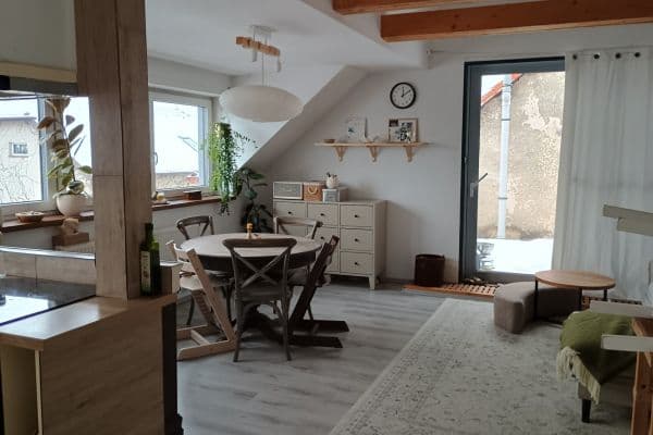 Prenájom bytu 3-izbový 90 m², Komenského, Řevnice Prenájom bytu 3-izbový 90 m², Komenského, Řevnice