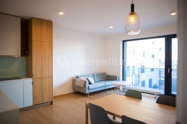 Prenájom bytu 2-izbový 61 m², Kumpoštova, Brno Prenájom bytu 2-izbový 61 m², Kumpoštova, Brno