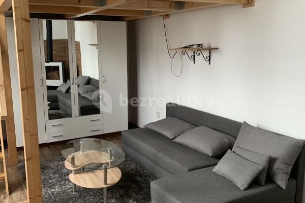 Prenájom bytu 1-izbový 45 m², Pod Rozhlednou, Jihlava Prenájom bytu 1-izbový 45 m², Pod Rozhlednou, Jihlava