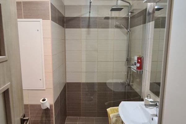 Prenájom bytu 2-izbový 41 m², Šimůnkova, Hlavní město Praha Prenájom bytu 2-izbový 41 m², Šimůnkova, Hlavní město Praha