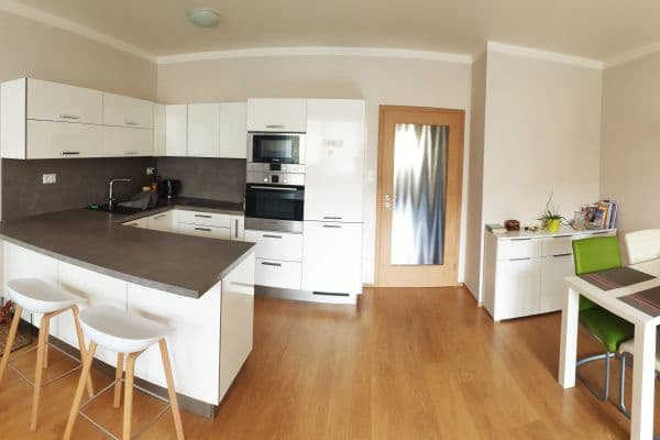 Prenájom bytu 3-izbový 92 m², Kytlická, Letňany Prenájom bytu 3-izbový 92 m², Kytlická, Letňany