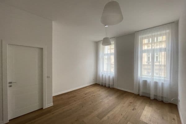 Prenájom bytu 2-izbový 47 m², Kmochova, Hlavní město Praha Prenájom bytu 2-izbový 47 m², Kmochova, Hlavní město Praha