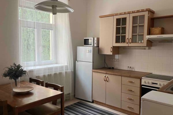 Prenájom bytu 1-izbový 46 m², Cetyňská, Hlavní město Praha Prenájom bytu 1-izbový 46 m², Cetyňská, Hlavní město Praha