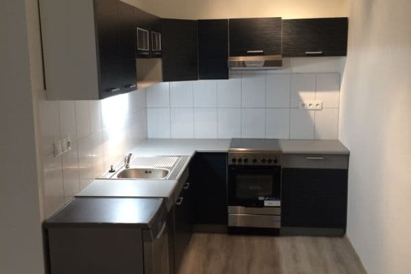 Predaj bytu 3-izbový 54 m², Svojšovická, Hlavní město Praha Predaj bytu 3-izbový 54 m², Svojšovická, Hlavní město Praha