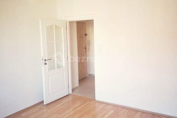 Prenájom bytu 2-izbový 41 m², Prostřední, Praha Prenájom bytu 2-izbový 41 m², Prostřední, Praha