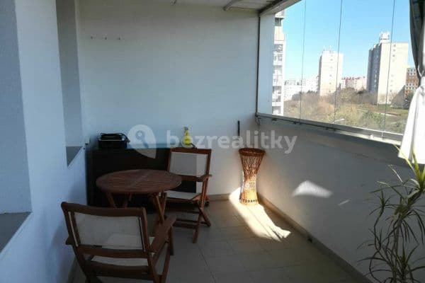 Prenájom bytu 3-izbový 82 m², Volkova, Hlavní město Praha Prenájom bytu 3-izbový 82 m², Volkova, Hlavní město Praha