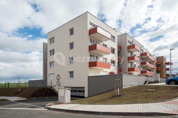 Prenájom bytu 4-izbový 85 m², Sicherova, Praha Prenájom bytu 4-izbový 85 m², Sicherova, Praha