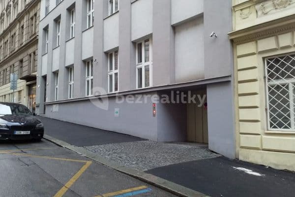 Prenájom garáže 13 m², Řehořova, Hlavní město Praha Prenájom garáže 13 m², Řehořova, Hlavní město Praha