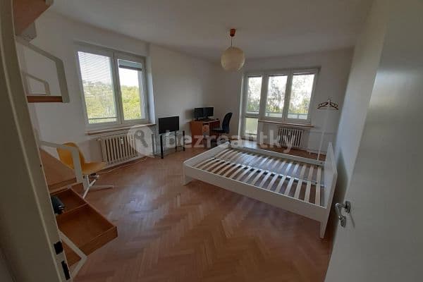 Prenájom bytu 3-izbový 63 m², Spojovací, Praha Prenájom bytu 3-izbový 63 m², Spojovací, Praha