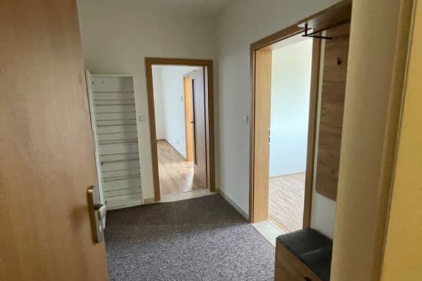 Prenájom bytu 3-izbový 79 m², Novodvorská, Brno Prenájom bytu 3-izbový 79 m², Novodvorská, Brno