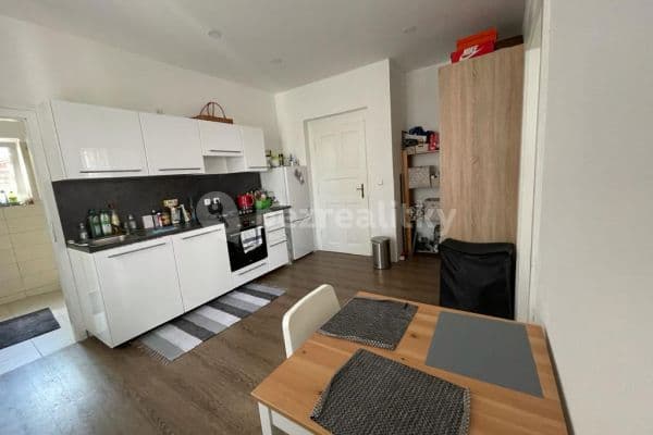 Prenájom bytu 2-izbový 40 m², Nad Rážákem, Hlavní město Praha Prenájom bytu 2-izbový 40 m², Nad Rážákem, Hlavní město Praha