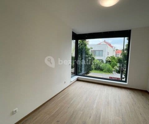 Prenájom bytu 2-izbový 55 m², Fügnerova, Poděbrady, Středočeský kraj