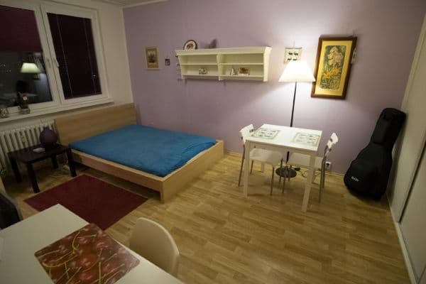 Prenájom bytu 1-izbový 30 m², Krynická, Hlavní město Praha Prenájom bytu 1-izbový 30 m², Krynická, Hlavní město Praha