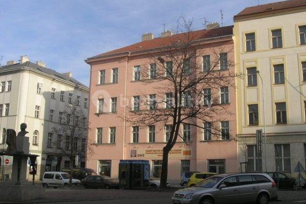 Prenájom bytu 3-izbový 92 m², Roháčova, Hlavní město Praha