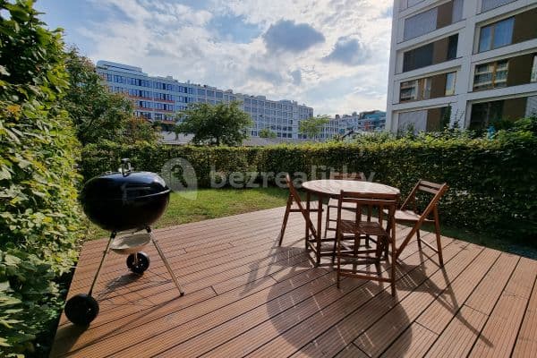 Prenájom bytu 2-izbový 58 m², Za Karlínským přístavem, Praha, Praha Prenájom bytu 2-izbový 58 m², Za Karlínským přístavem, Praha, Praha