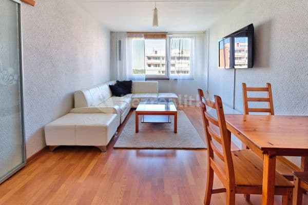 Prenájom bytu 3-izbový 68 m², Zlešická, Hlavní město Praha Prenájom bytu 3-izbový 68 m², Zlešická, Hlavní město Praha
